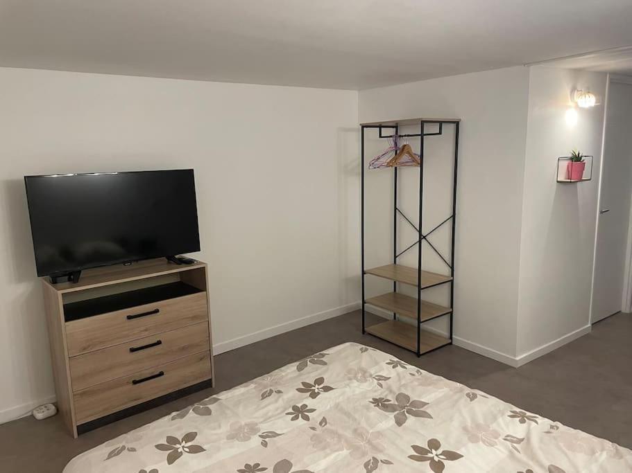 Appartement T1 Renove Gigean Екстер'єр фото